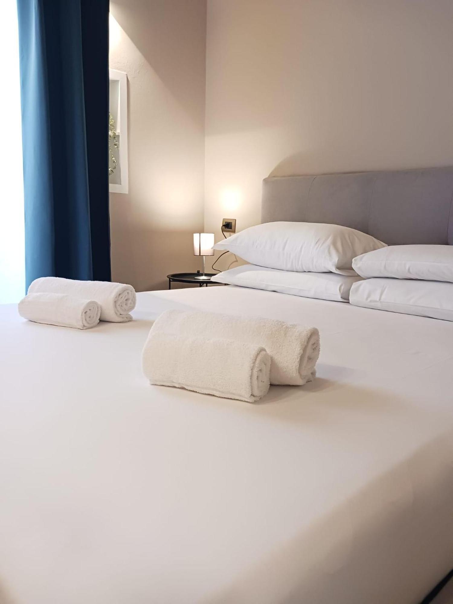 Lux Apartment Colosseo Roma Ngoại thất bức ảnh